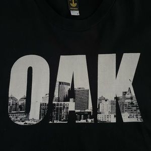 Medium Oaklandish Graphic Tshirt
